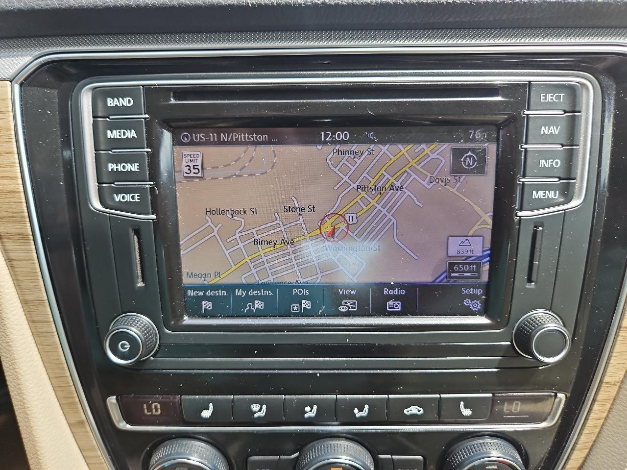 Volkswagen Passat 1.8T SE w/Technology Auto 2017