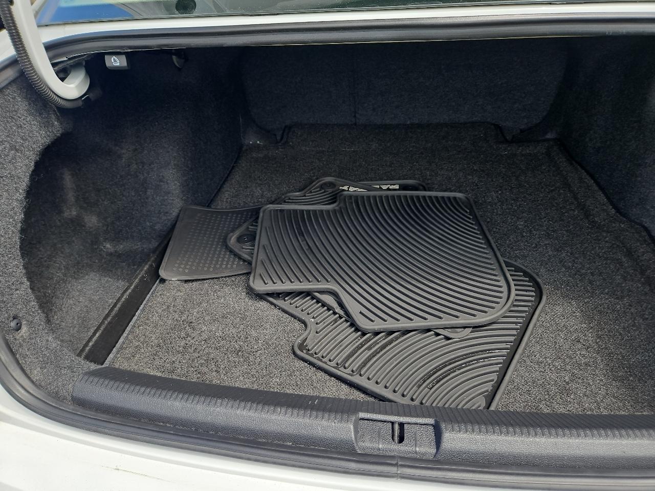 Volkswagen Passat 1.8T SE w/Technology Auto 2017