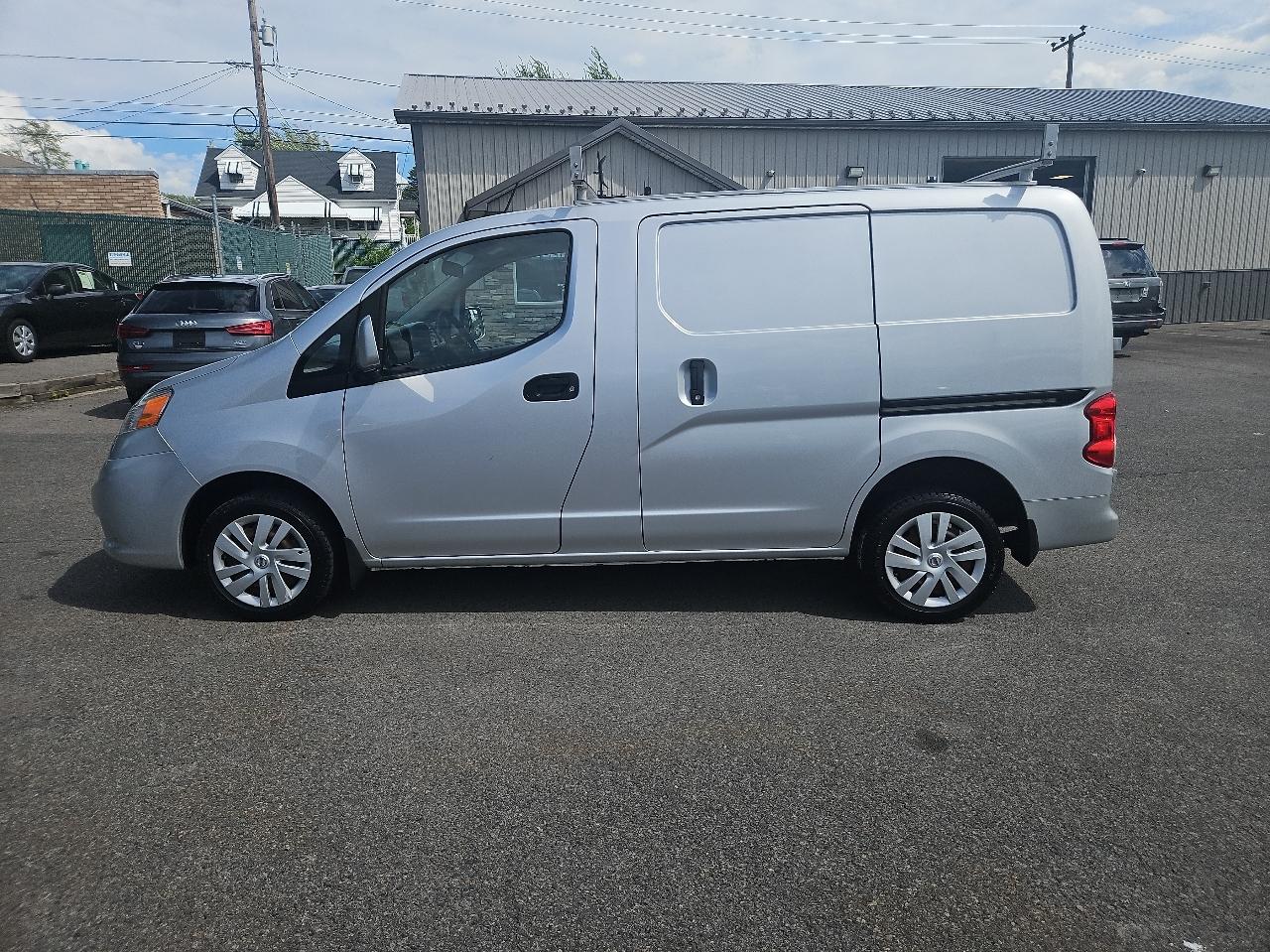Nissan NV200 I4 SV 2014
