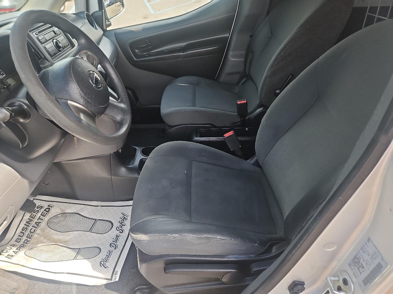 Nissan NV200 I4 SV 2014