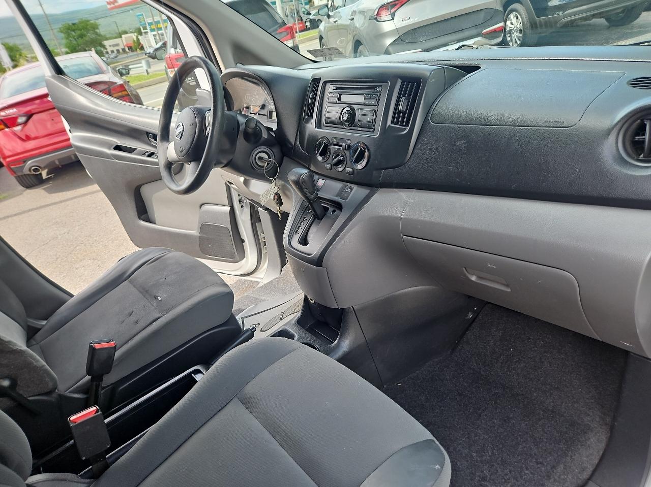 Nissan NV200 I4 SV 2014