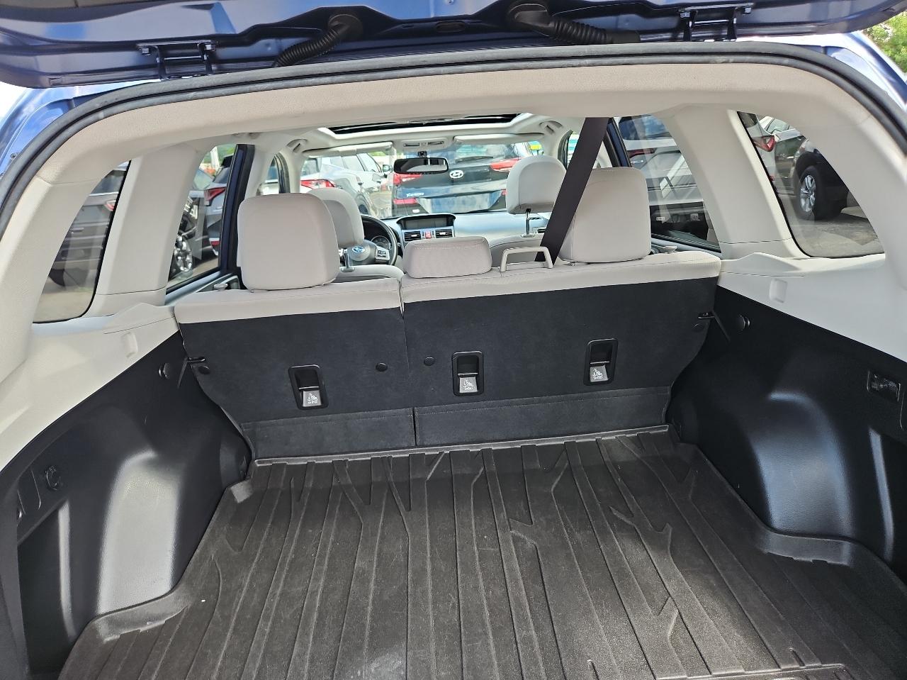 Subaru Forester 4dr Auto 2.5i Premium PZEV 2014