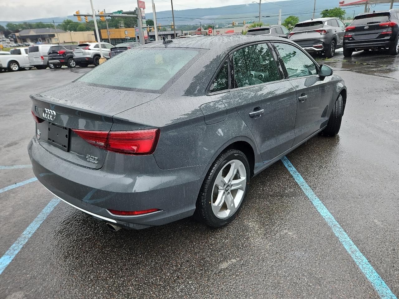 Audi A3 Sedan 2.0 TFSI Premium quattro AWD 2017