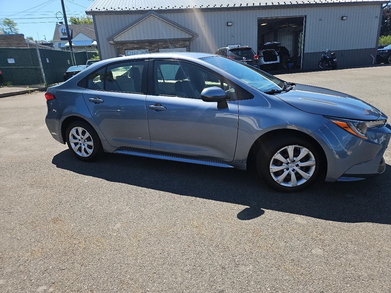Toyota Corolla LE CVT (Natl) 2021