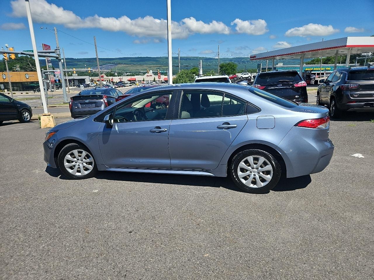 Toyota Corolla LE CVT (Natl) 2021