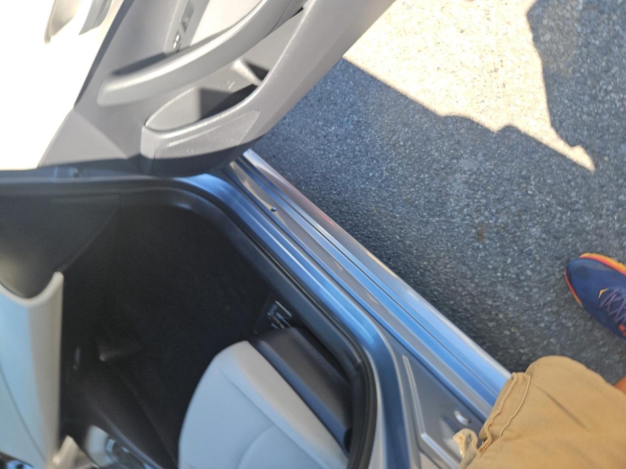 Toyota Corolla LE CVT (Natl) 2021