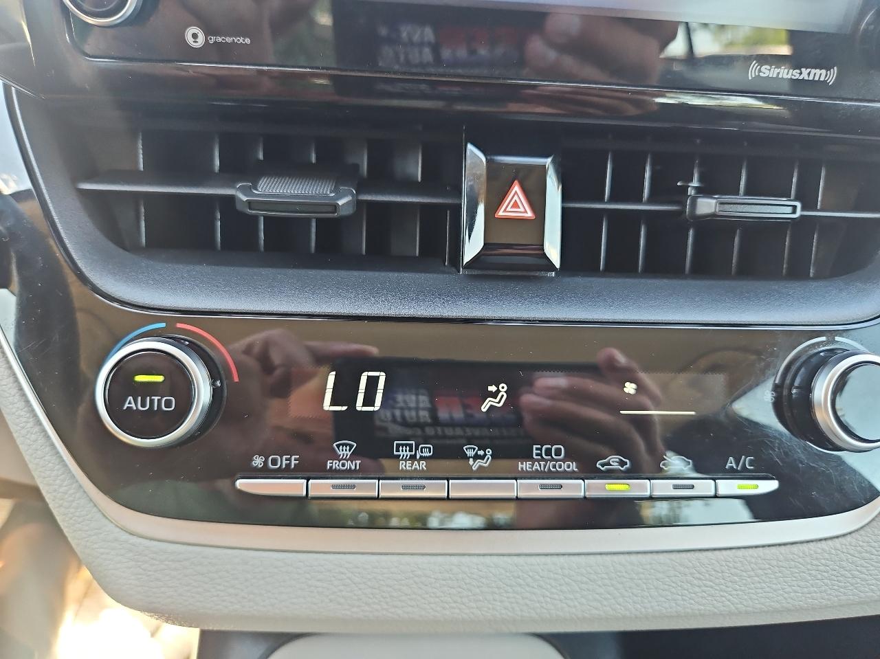 Toyota Corolla LE CVT (Natl) 2021