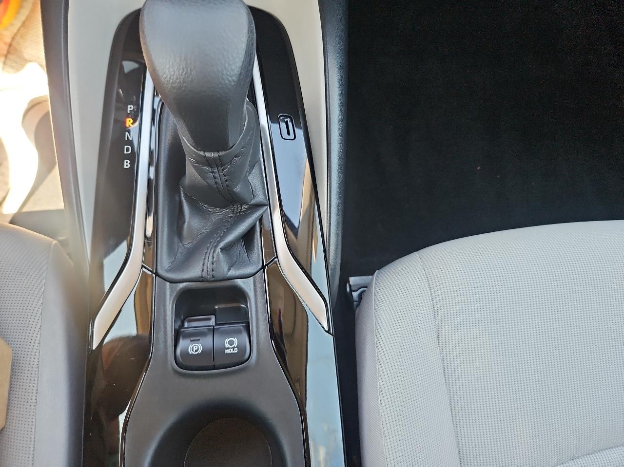 Toyota Corolla LE CVT (Natl) 2021