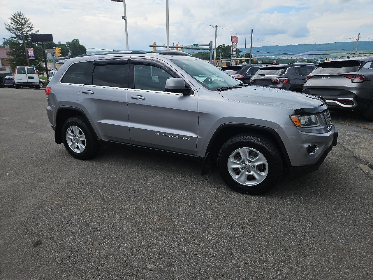 Jeep Grand Cherokee 4WD 4dr Laredo 2014