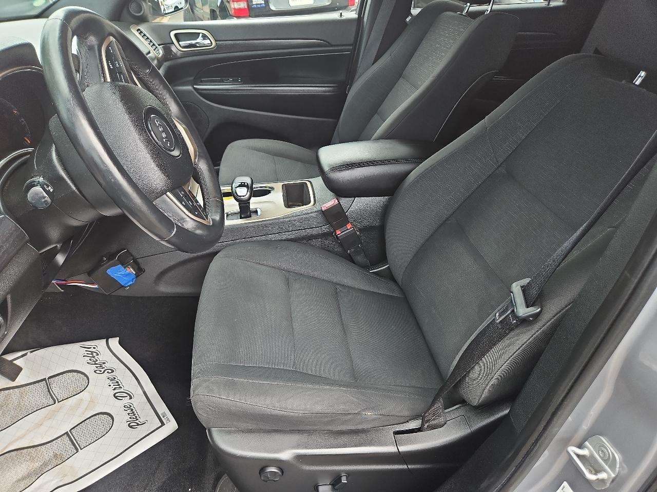 Jeep Grand Cherokee 4WD 4dr Laredo 2014