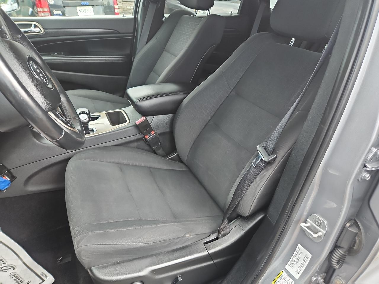 Jeep Grand Cherokee 4WD 4dr Laredo 2014