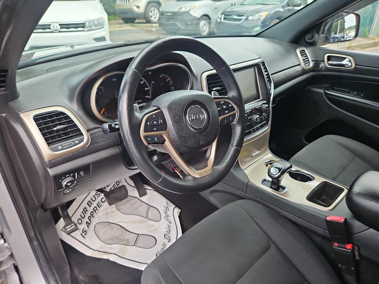 Jeep Grand Cherokee 4WD 4dr Laredo 2014