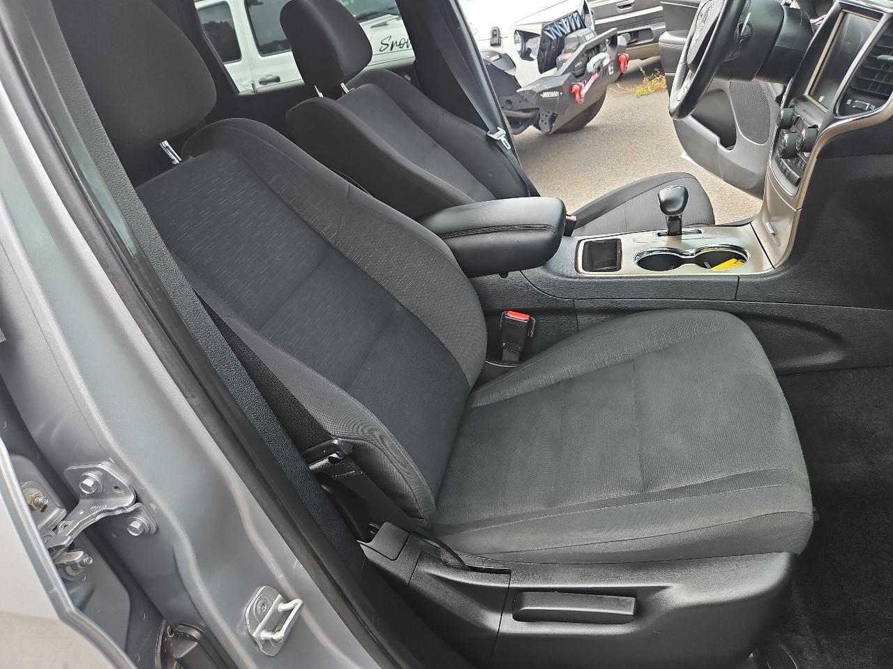 Jeep Grand Cherokee 4WD 4dr Laredo 2014