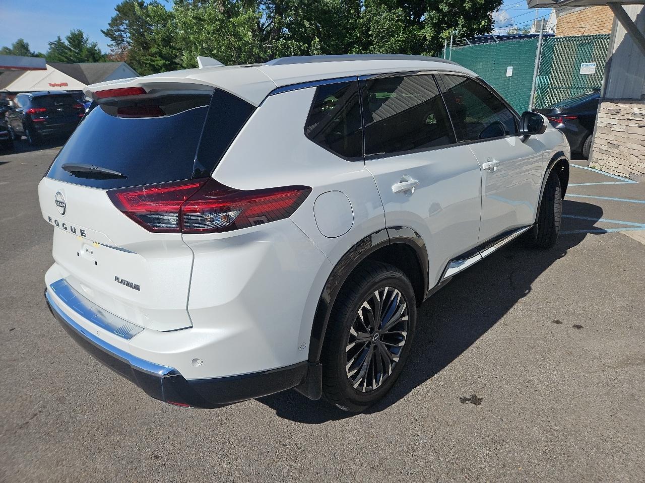 Nissan Rogue FWD Platinum 2024