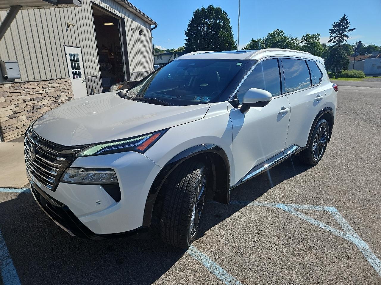 Nissan Rogue FWD Platinum 2024