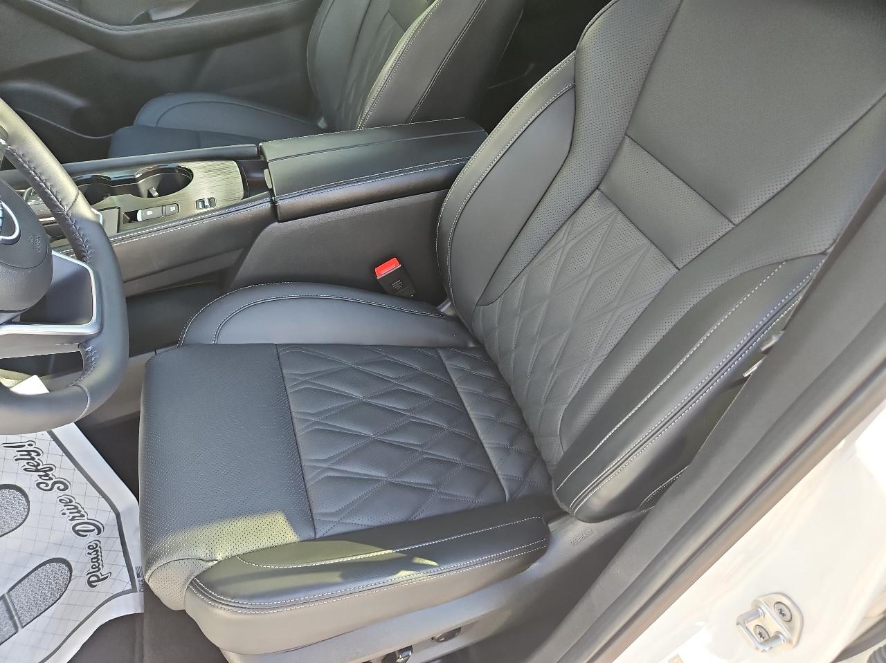 Nissan Rogue FWD Platinum 2024