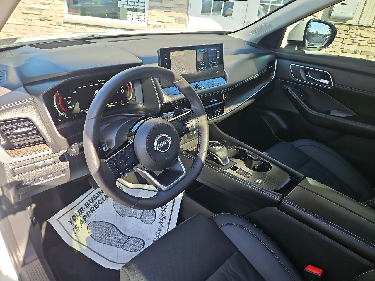 Nissan Rogue FWD Platinum 2024