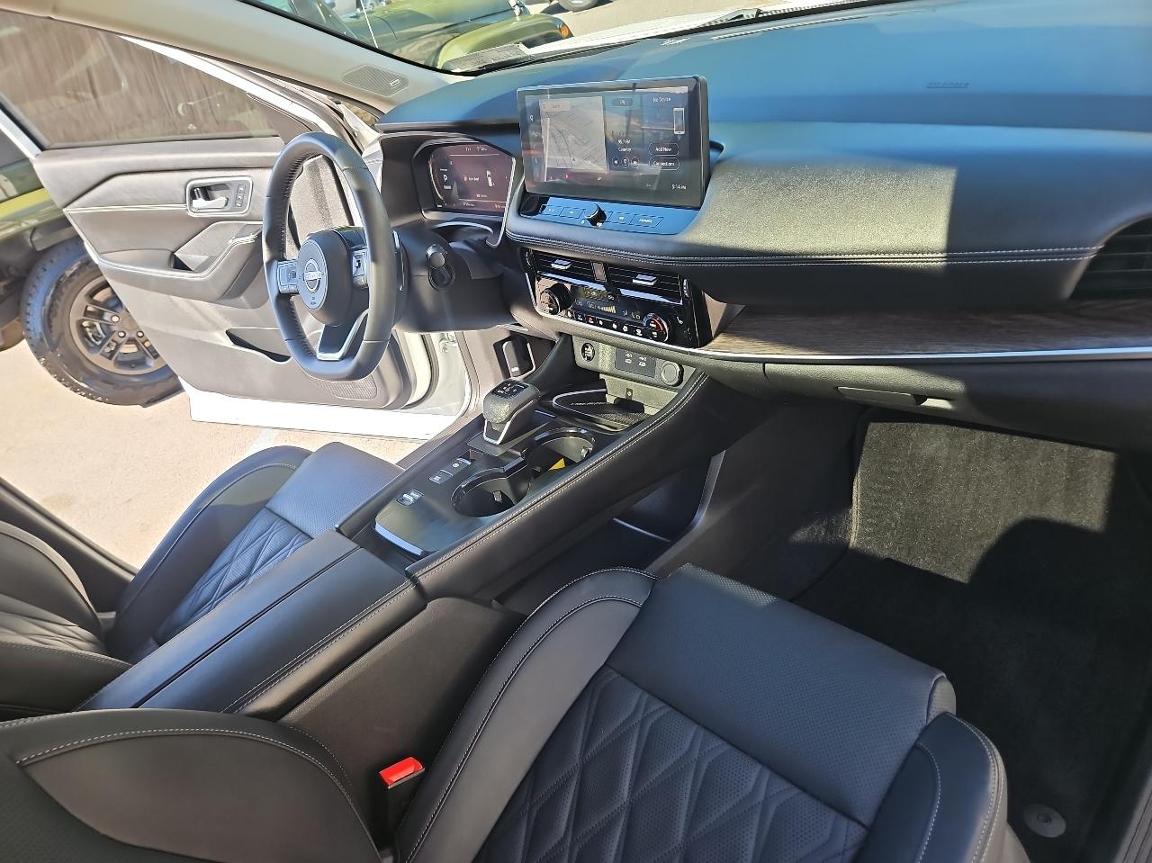 Nissan Rogue FWD Platinum 2024