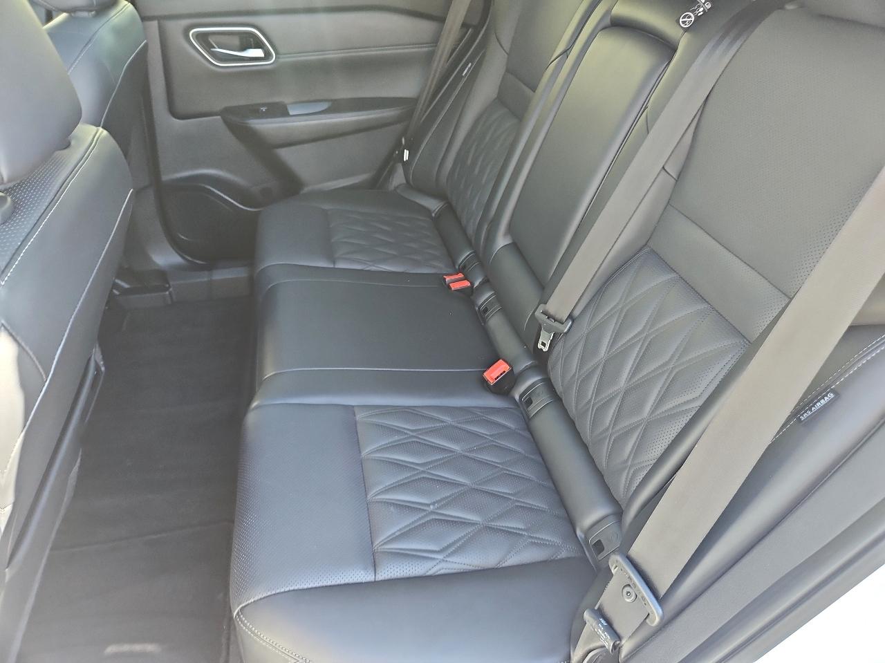 Nissan Rogue FWD Platinum 2024