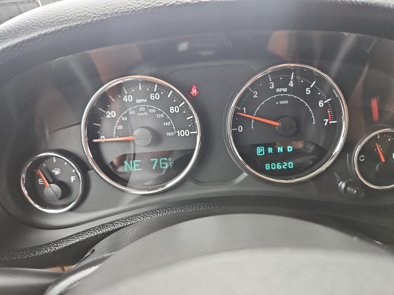 Jeep Wrangler Unlimited 4WD 4dr Sahara 2012