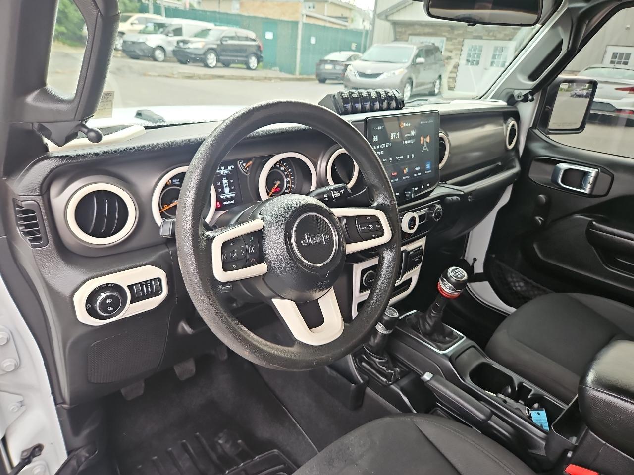 Jeep Gladiator Sport 4x4 2021