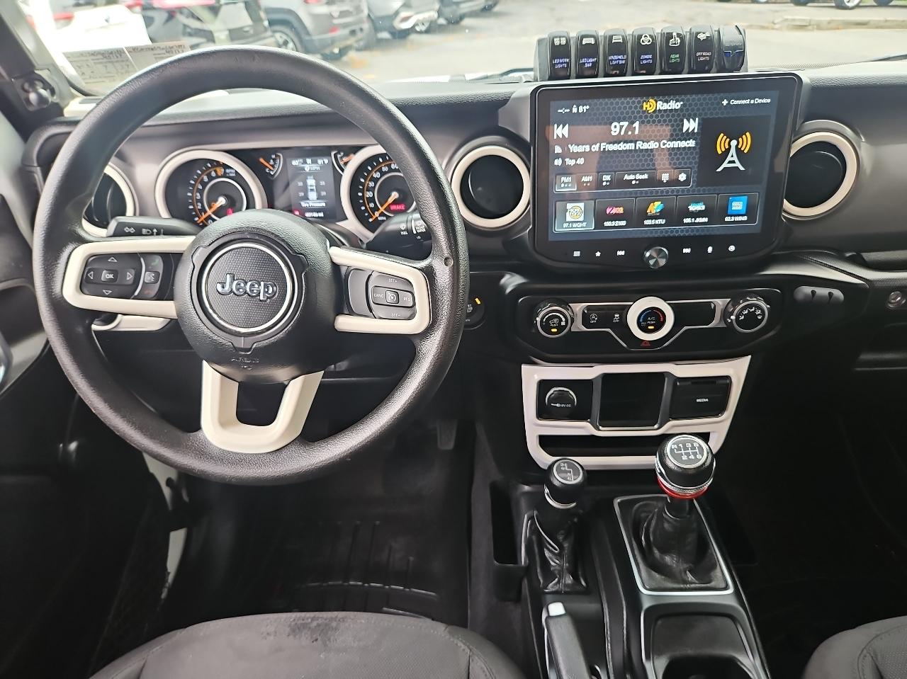 Jeep Gladiator Sport 4x4 2021