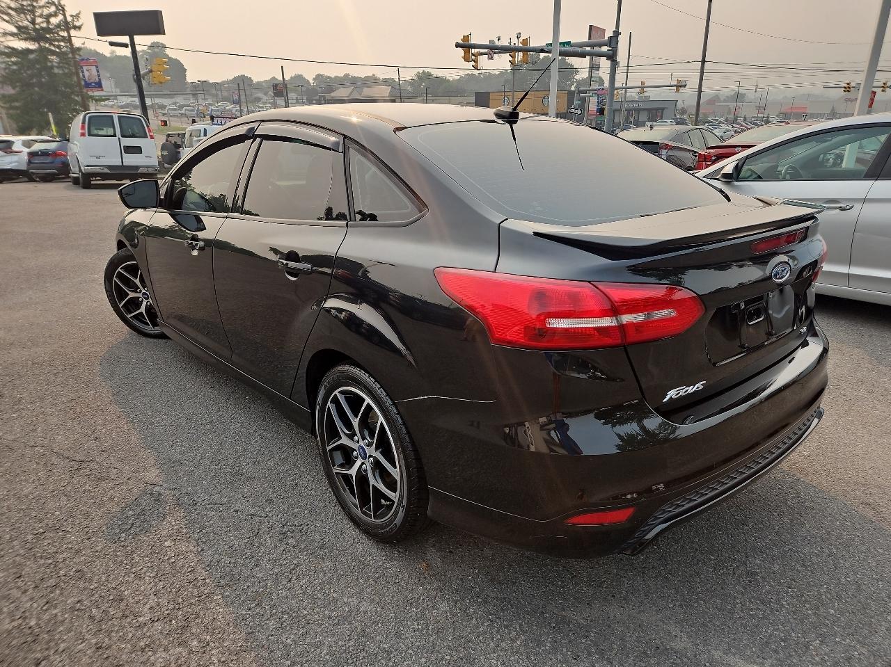 Ford Focus 4dr Sdn SE 2015