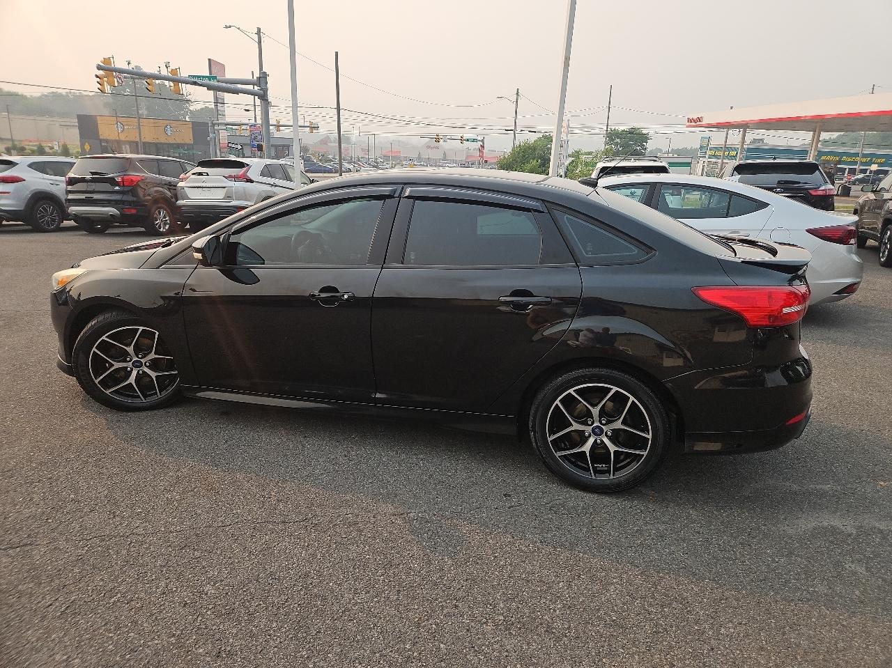 Ford Focus 4dr Sdn SE 2015
