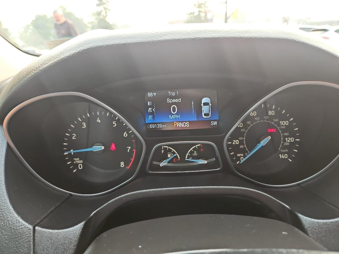 Ford Focus 4dr Sdn SE 2015