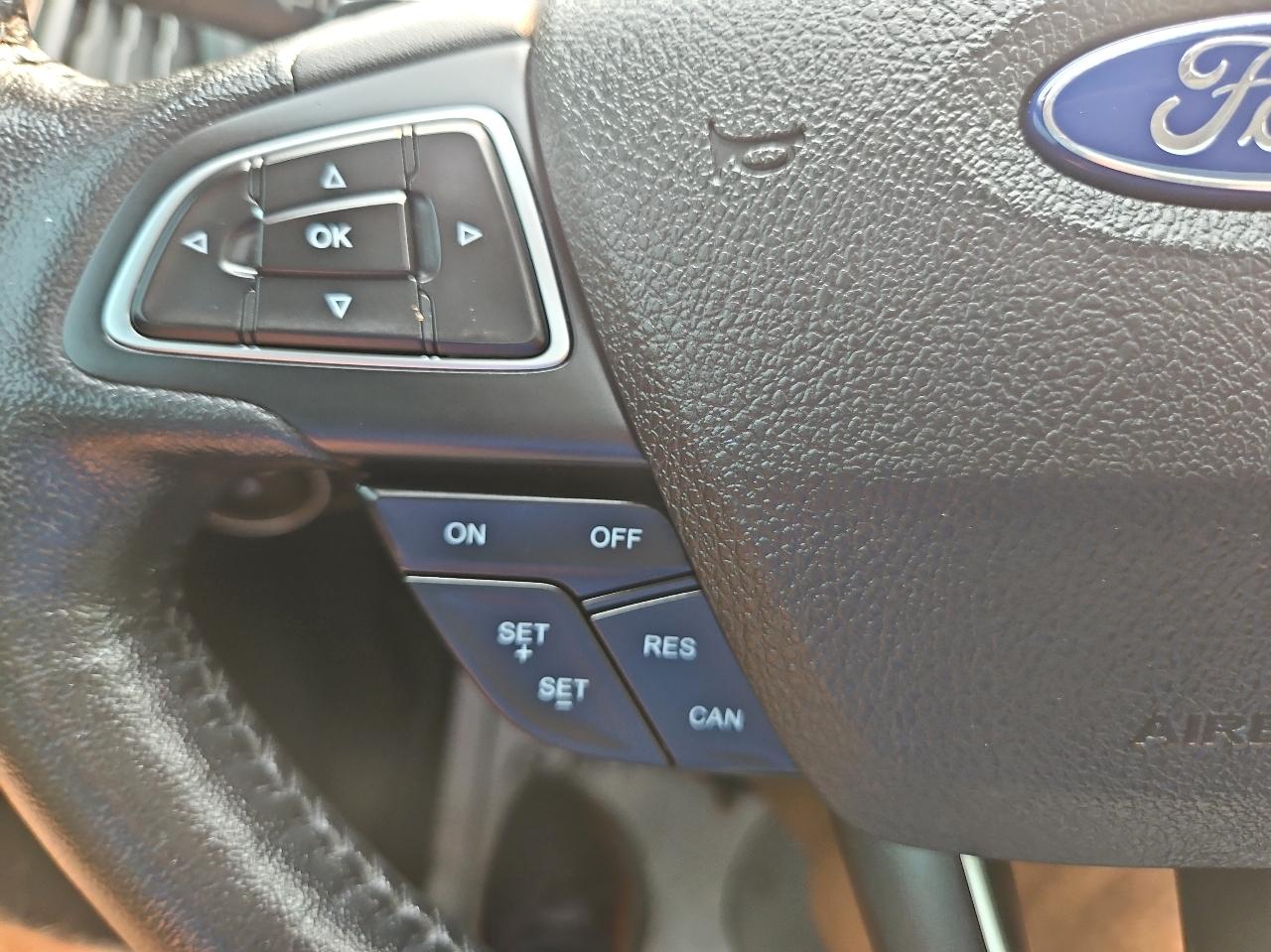 Ford Focus 4dr Sdn SE 2015