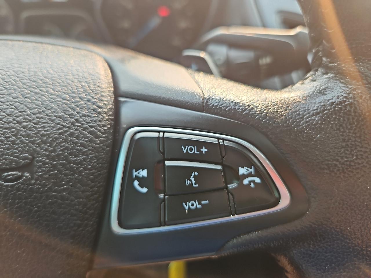 Ford Focus 4dr Sdn SE 2015