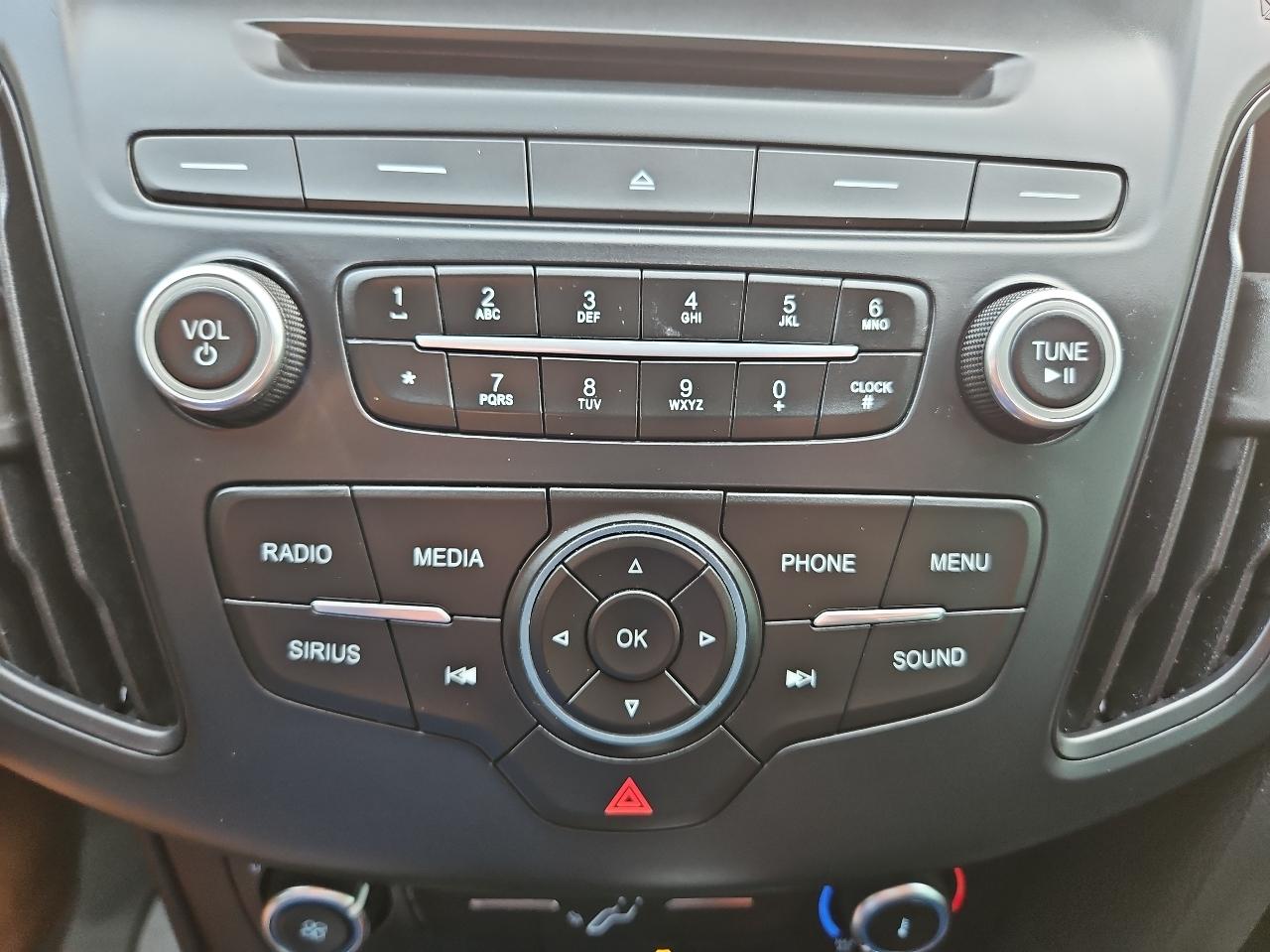 Ford Focus 4dr Sdn SE 2015