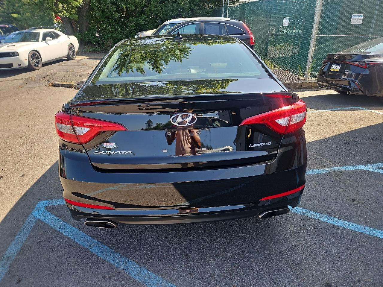Hyundai Sonata 4dr Sdn 2.4L Limited PZEV 2015