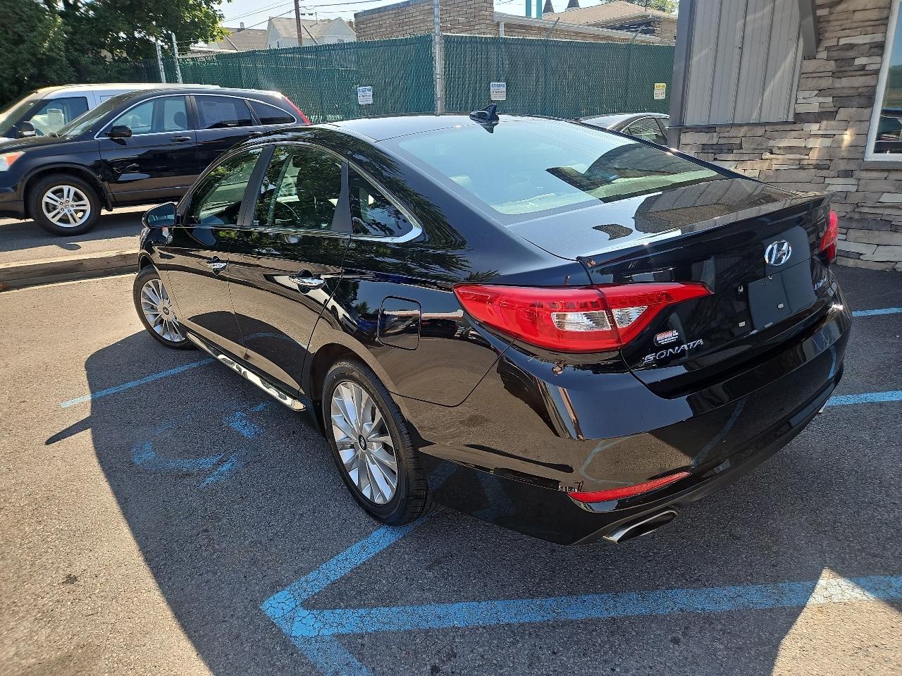 Hyundai Sonata 4dr Sdn 2.4L Limited PZEV 2015