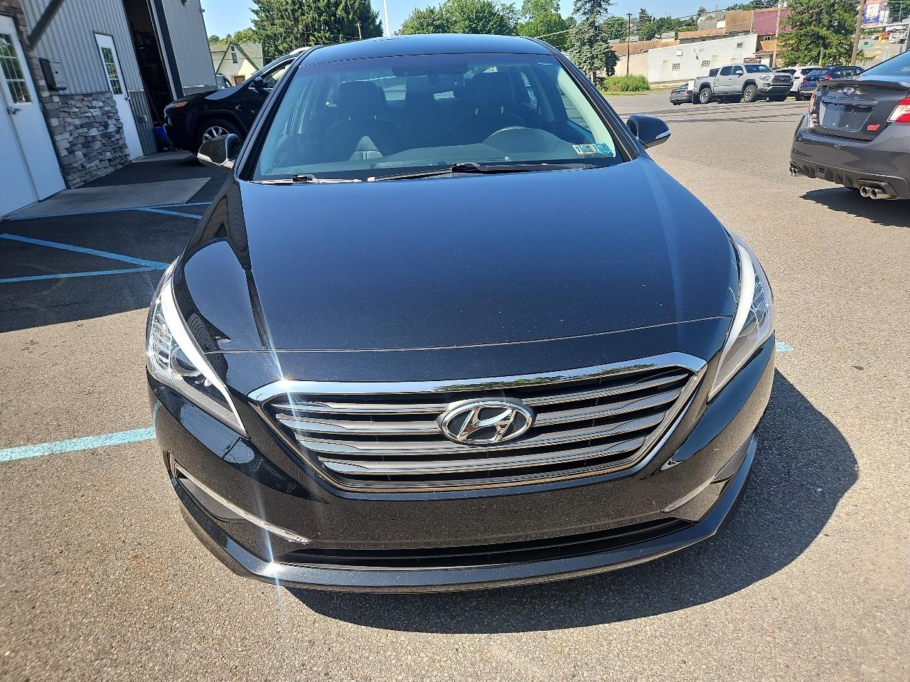 Hyundai Sonata 4dr Sdn 2.4L Limited PZEV 2015