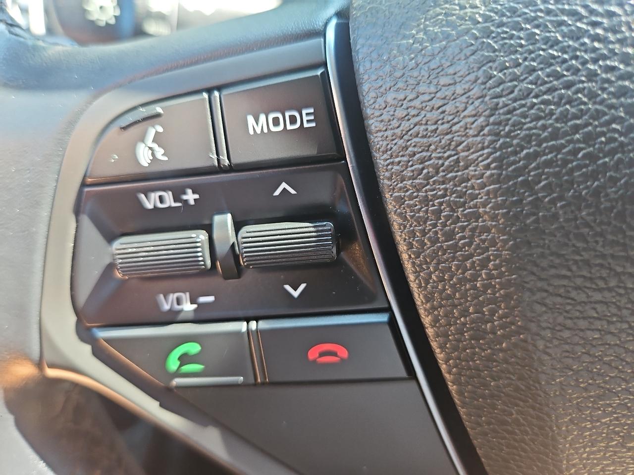 Hyundai Sonata 4dr Sdn 2.4L Limited PZEV 2015