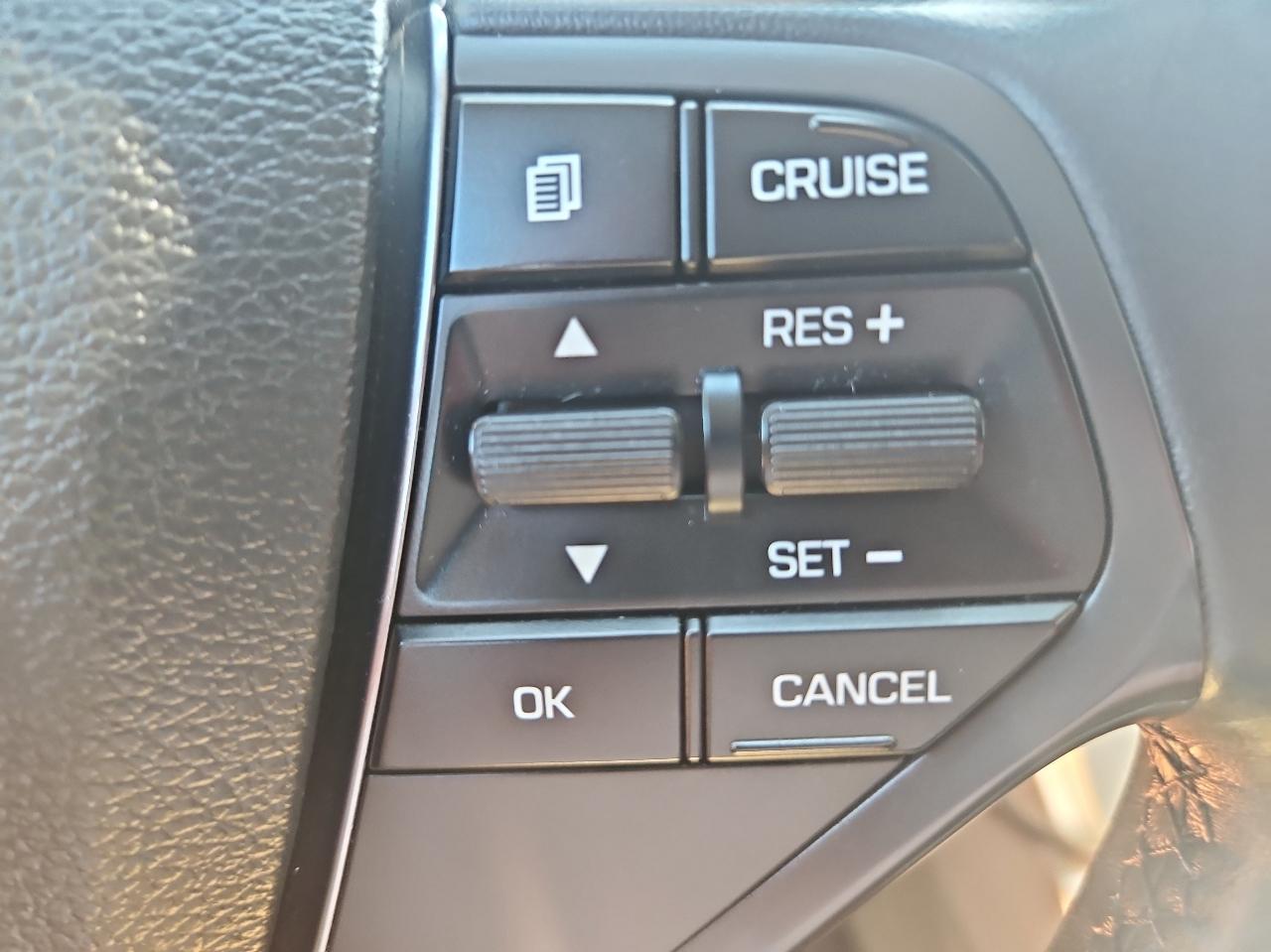 Hyundai Sonata 4dr Sdn 2.4L Limited PZEV 2015
