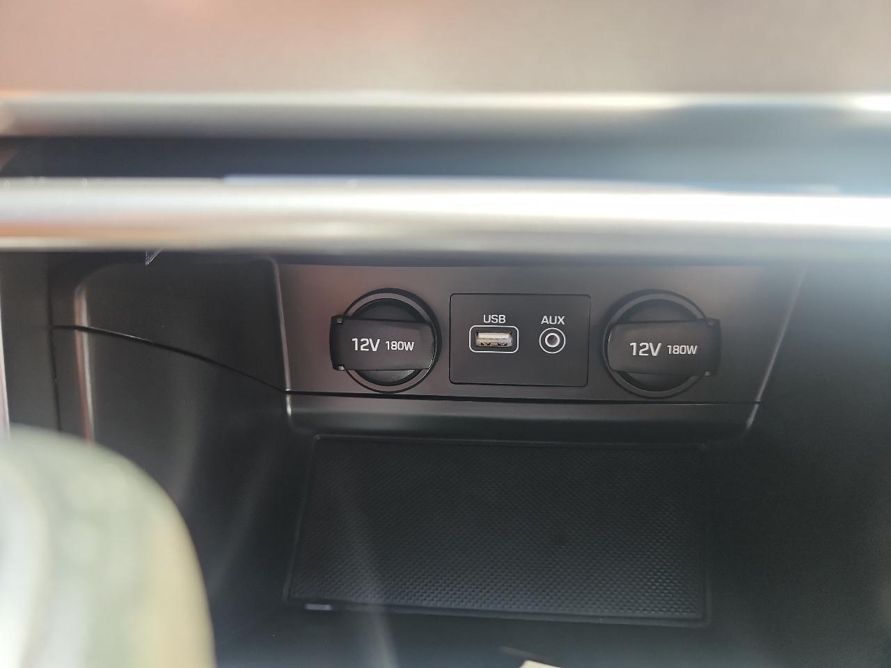 Hyundai Sonata 4dr Sdn 2.4L Limited PZEV 2015