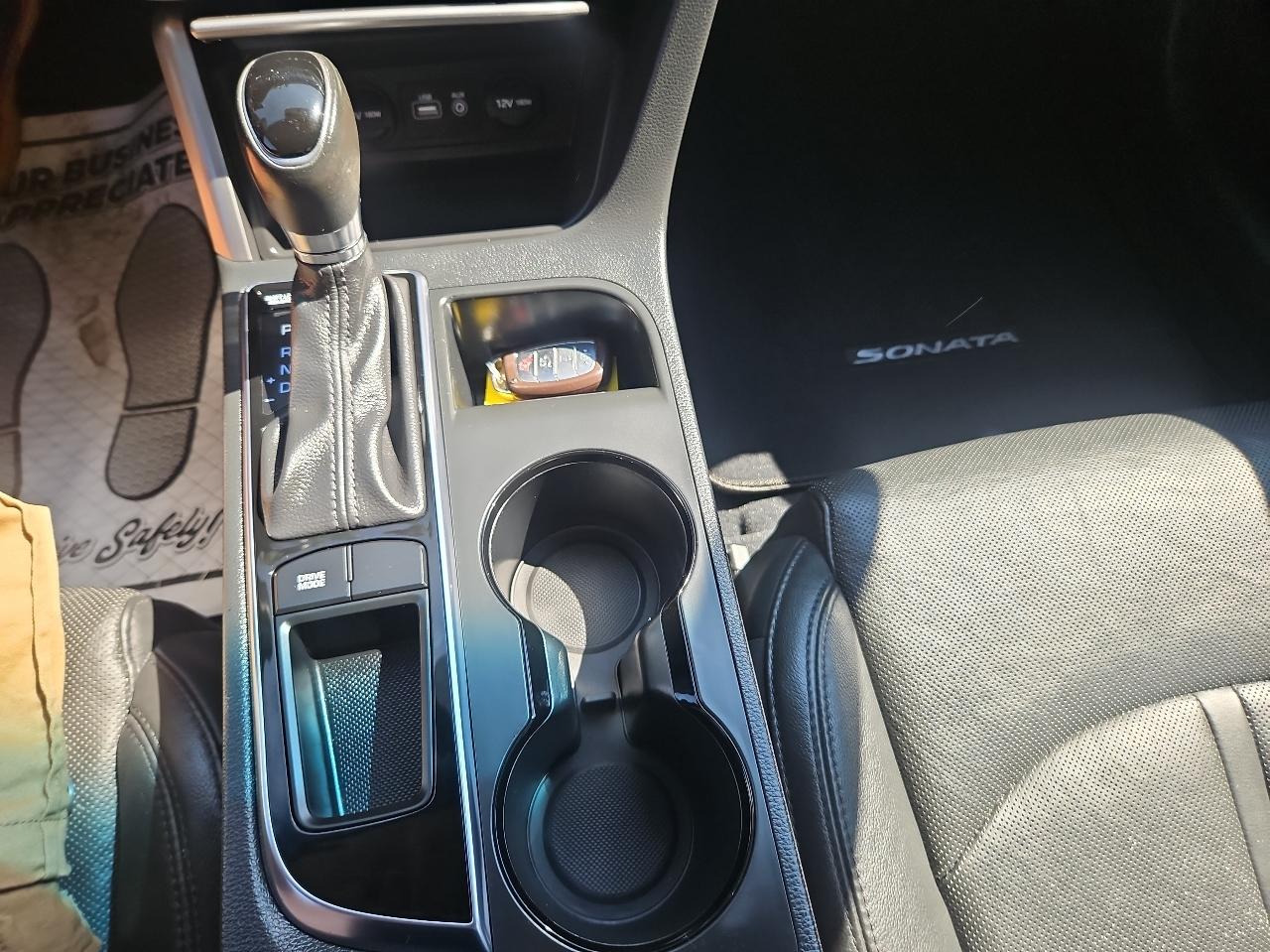 Hyundai Sonata 4dr Sdn 2.4L Limited PZEV 2015