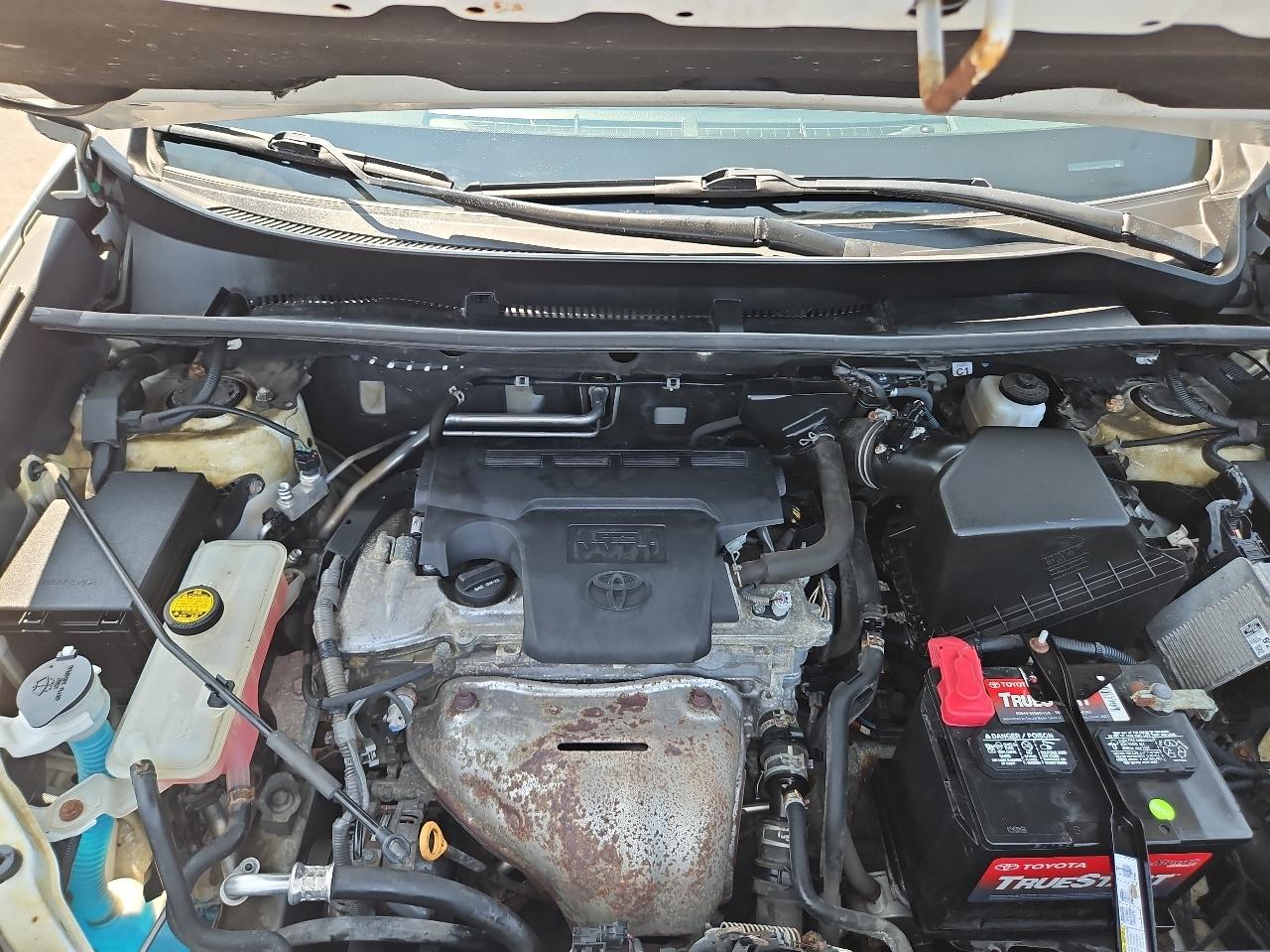 Toyota RAV4 LE AWD (Natl) 2017