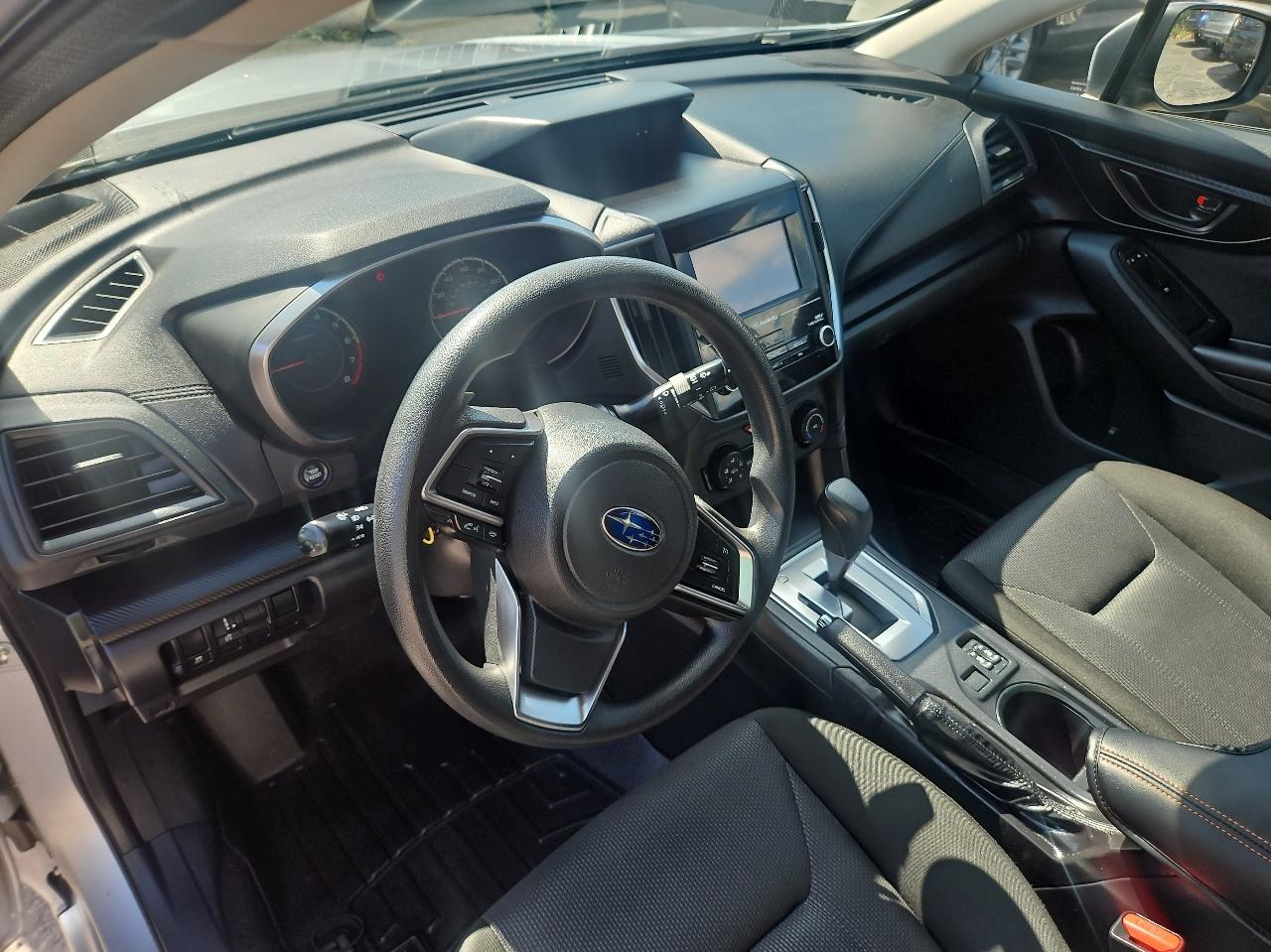 Subaru Impreza 2.0i Premium 5-door CVT 2017