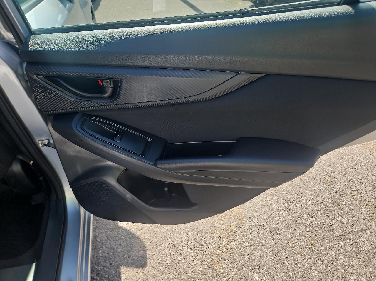 Subaru Impreza 2.0i Premium 5-door CVT 2017