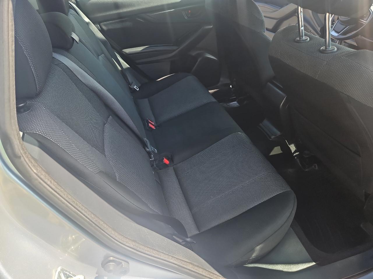 Subaru Impreza 2.0i Premium 5-door CVT 2017