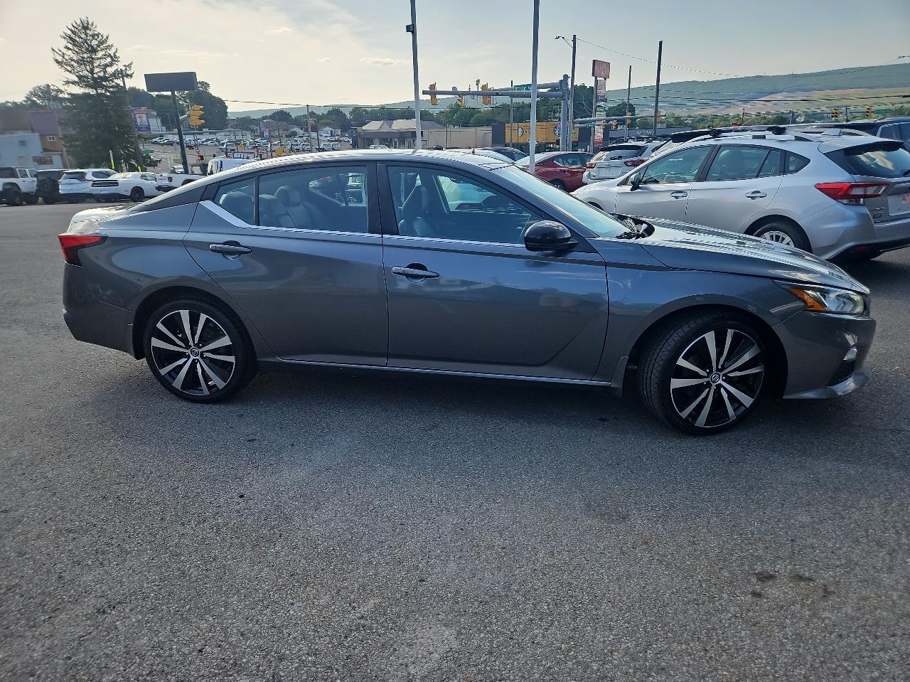 Nissan Altima 2.5 SR AWD Sedan 2019