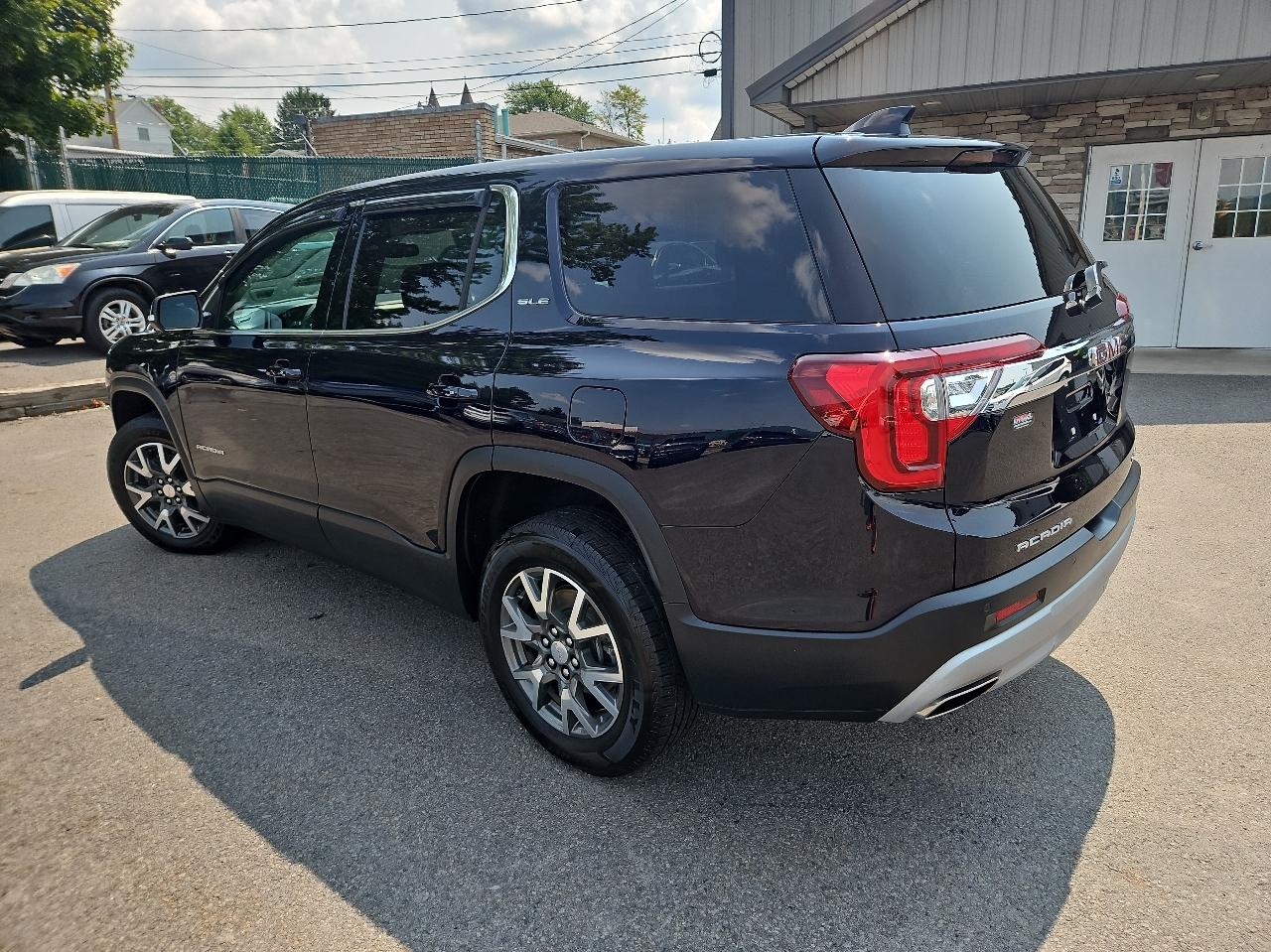 GMC Acadia AWD 4dr SLE 2021