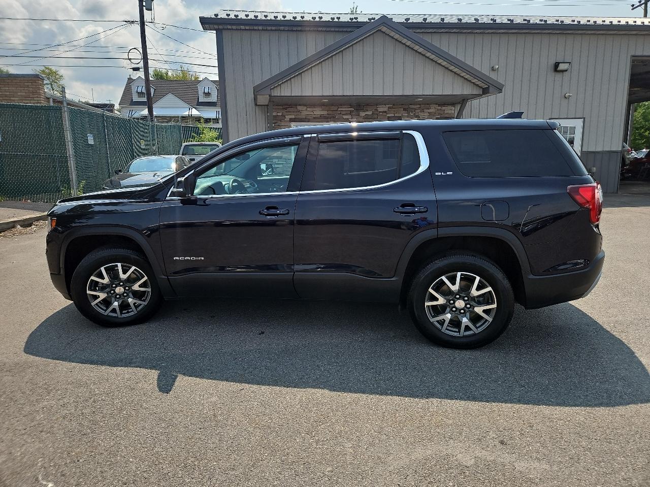 GMC Acadia AWD 4dr SLE 2021