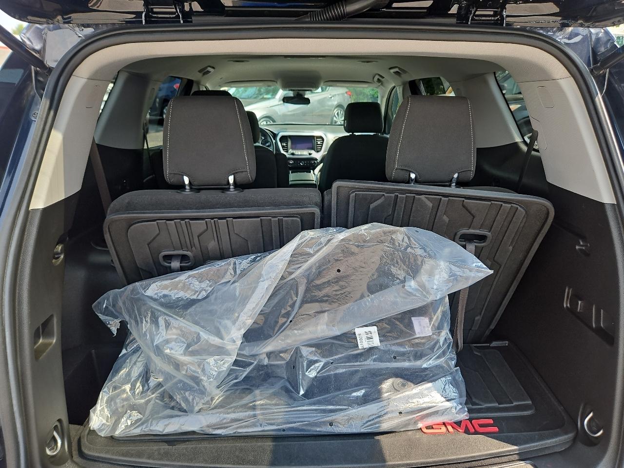 GMC Acadia AWD 4dr SLE 2021