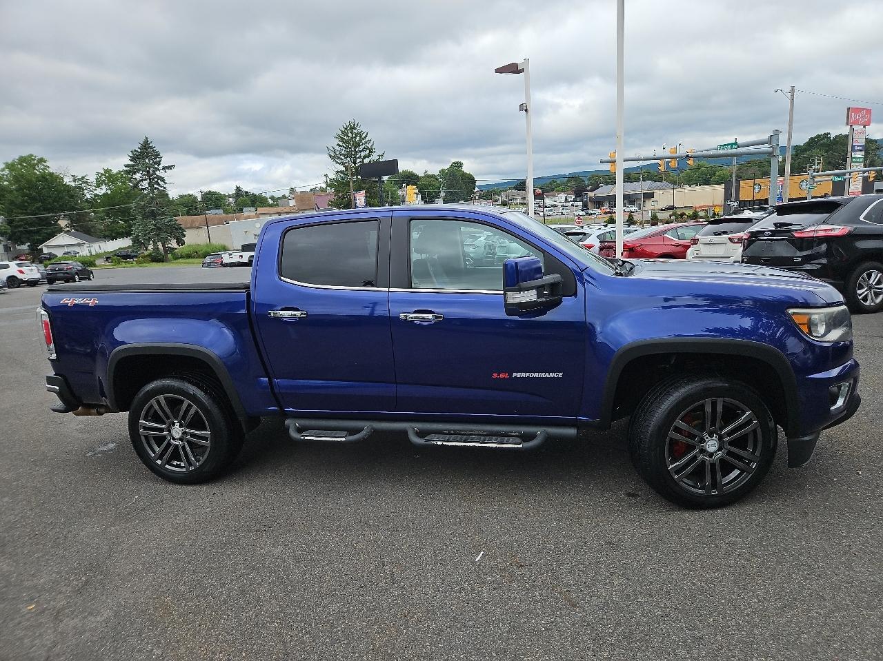 Chevrolet Colorado 4WD Crew Cab 128.3" LT 2015