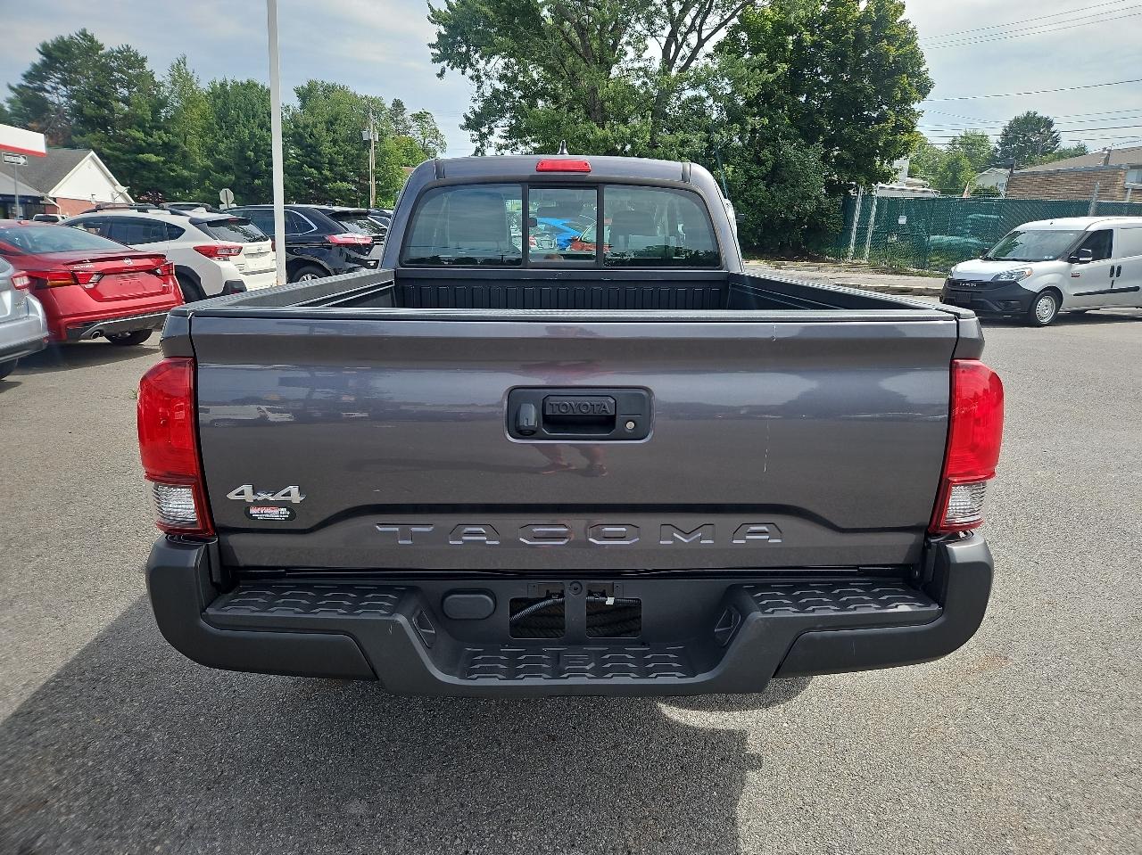 Toyota Tacoma 4WD Access Cab I4 AT SR (Natl) 2018