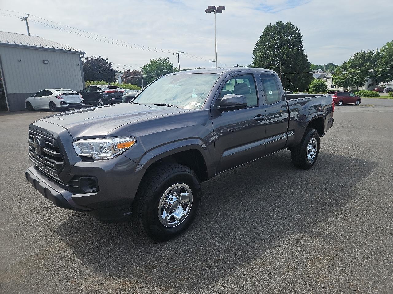 Toyota Tacoma 4WD Access Cab I4 AT SR (Natl) 2018